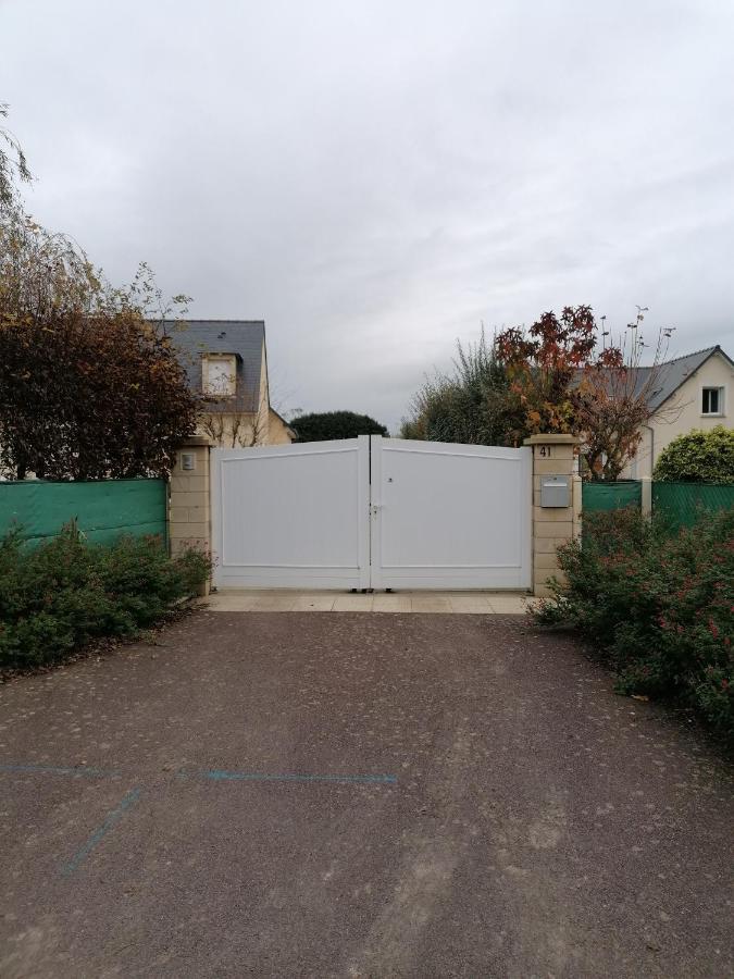 Villa Des Pontons Maison 5 Chambres Avec Grand Jardin Clos Et Belle Terrasse Sejour Spacieux Lumineux A 2 Kms De La Plage D'Arromanches Pres De Bayeux, Omaha Beach - Table De Ping Pong トレシー・シュル・メール エクステリア 写真